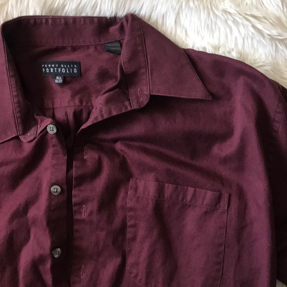 Perry Ellis button down - Picture 3 of 4